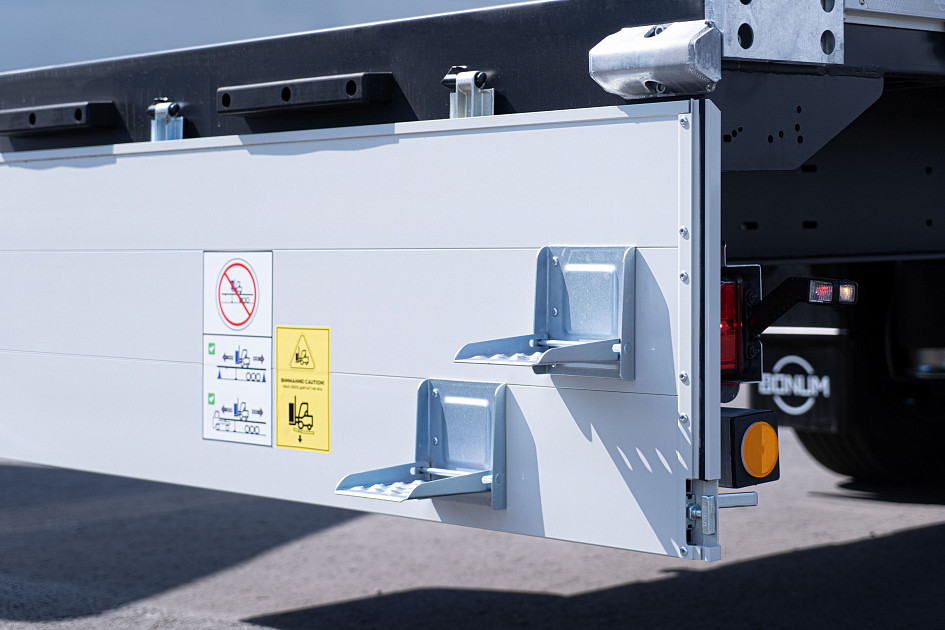 бортовой полуприцеп 16 метров купить в в Твери